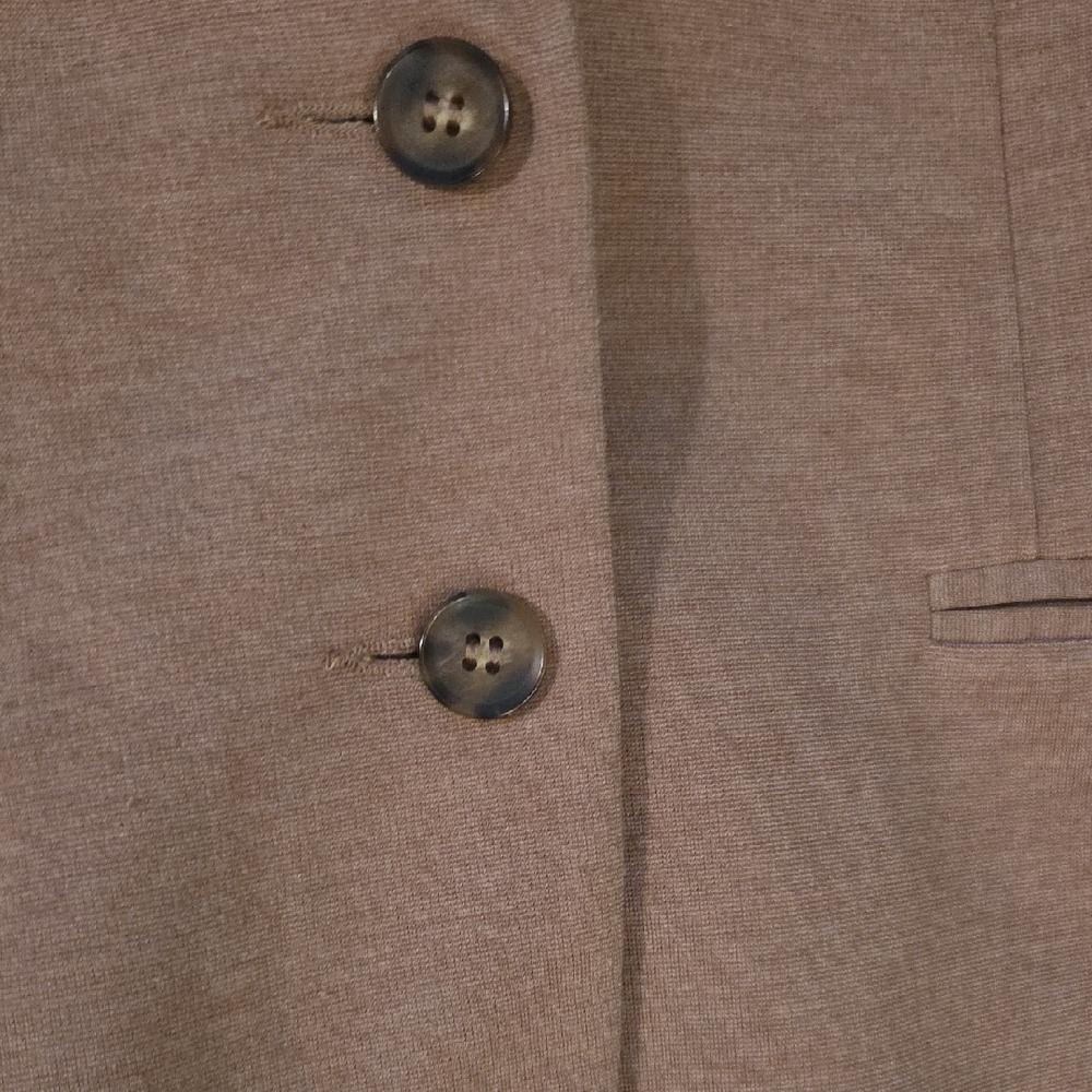 H&M Women's Tan Blazer - Picture 3 of 11